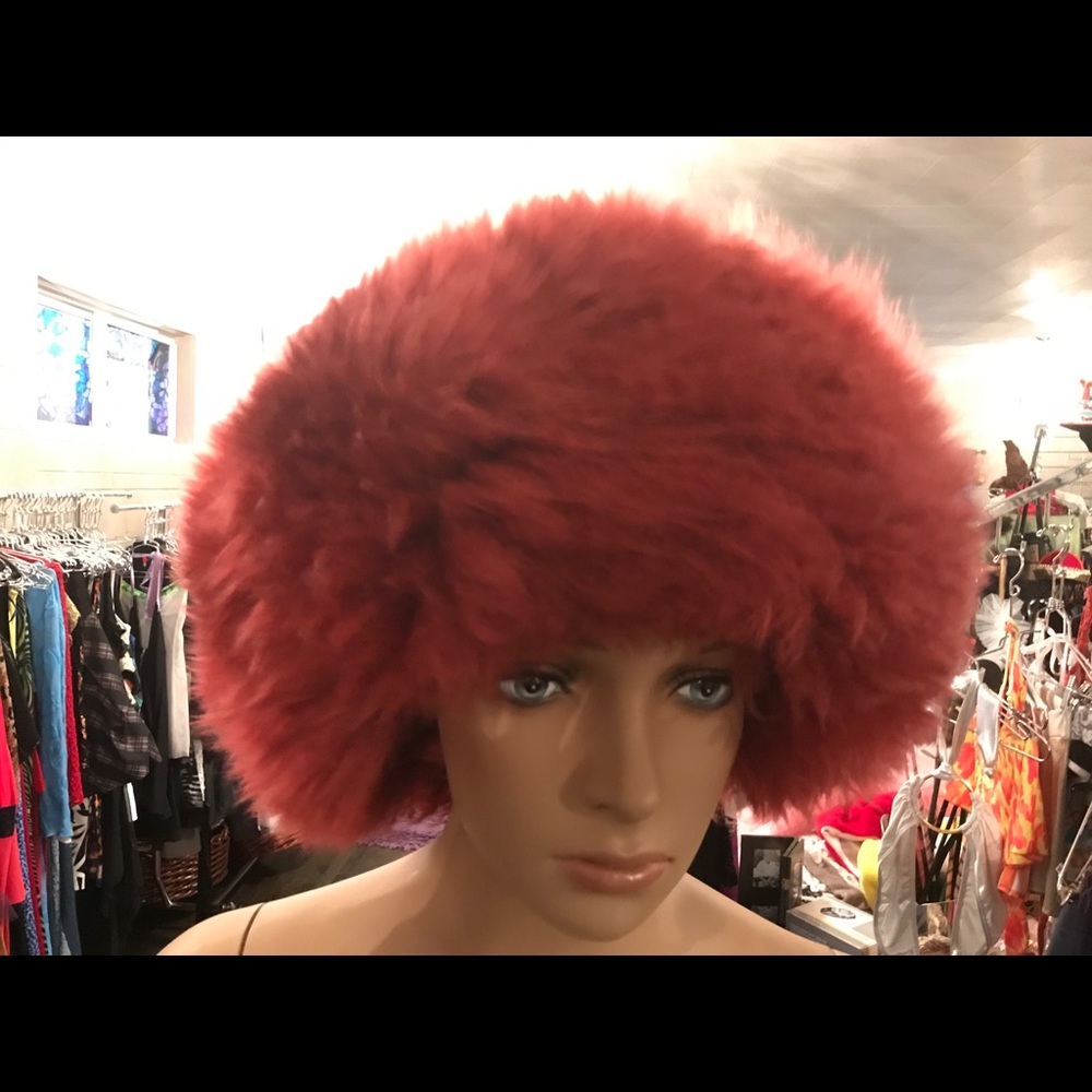 Shearling Hat - Picture 4 of 7